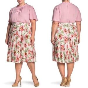 Pleated floral skirt